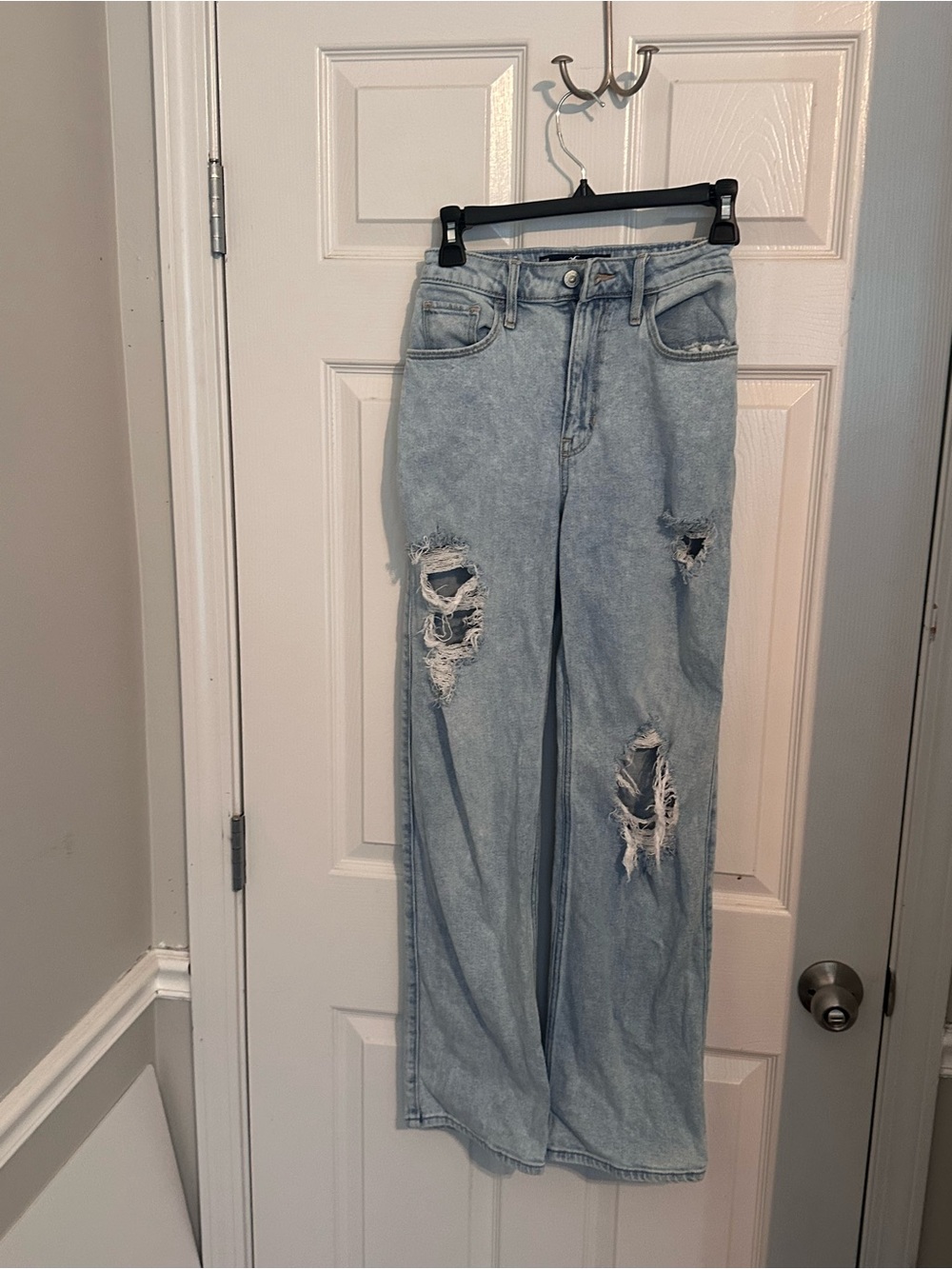 Hollister Light Blue ultra high rise dad jeans 00R